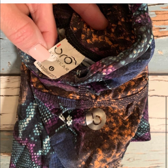 Snake Skin Bootie Shorts - Picture 4 of 4